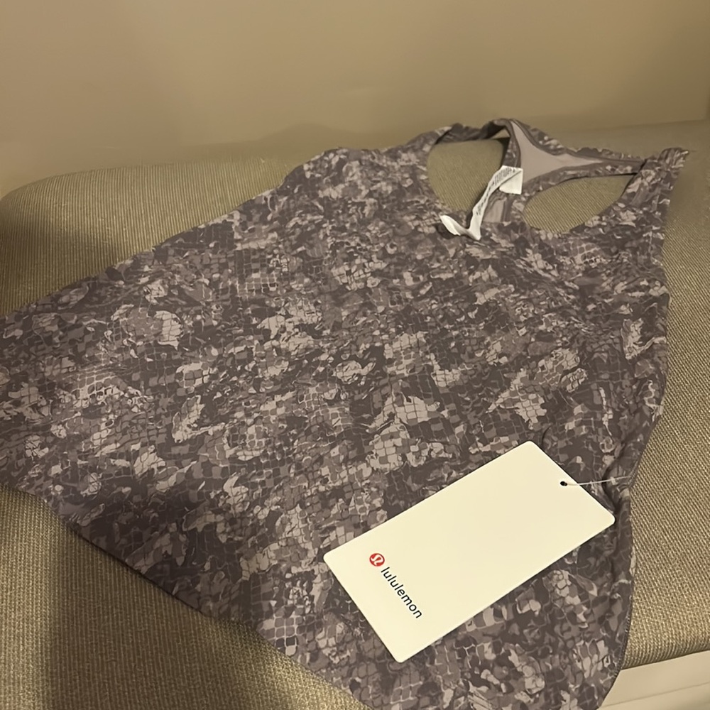 Lululemon RB short Tank